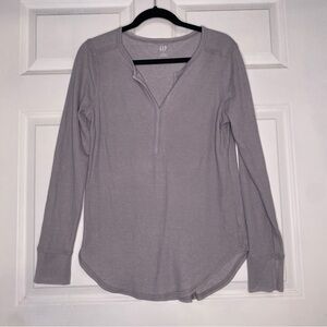 Gap Feather Tee Waffle Knit Grey Size Large Split V Neck Long Sleeve